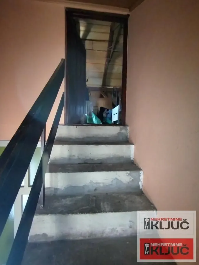 Prodaja, kuća, 148m², Futog, Novi Sad Sve Podlokacije