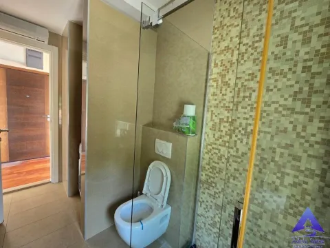 Sale, one bedroom apartment, 55m², Centar, Budva - image 14