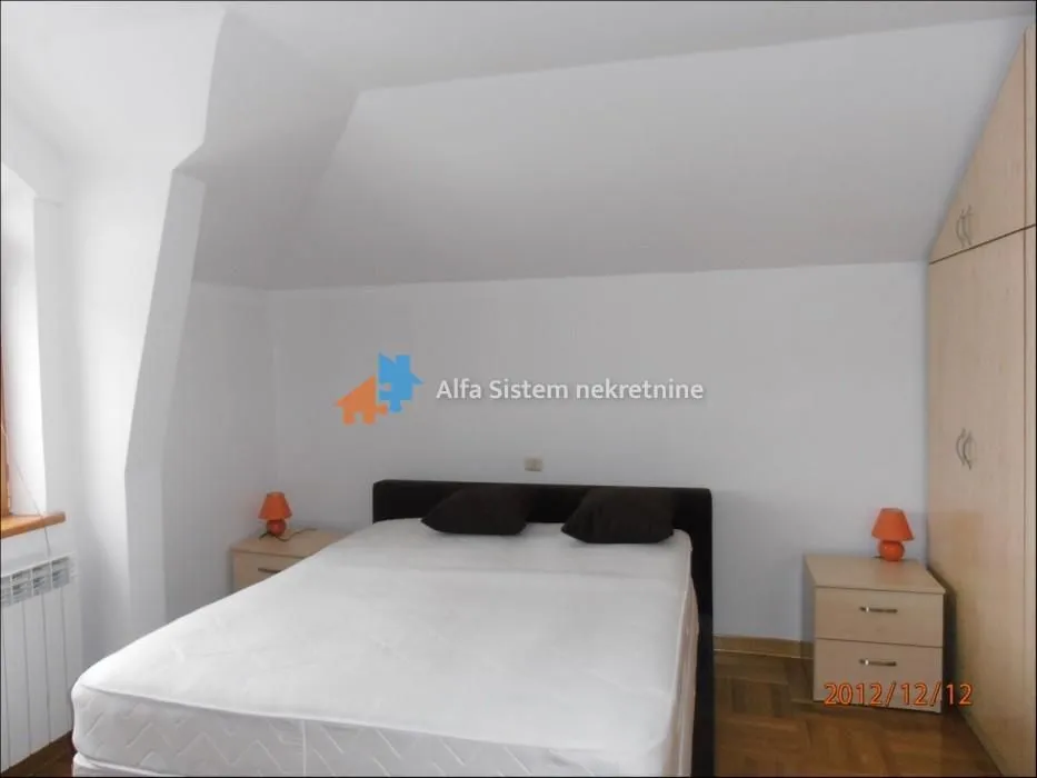 Rent, four bedroom apartment, 250m², Savski Venac, Beograd
