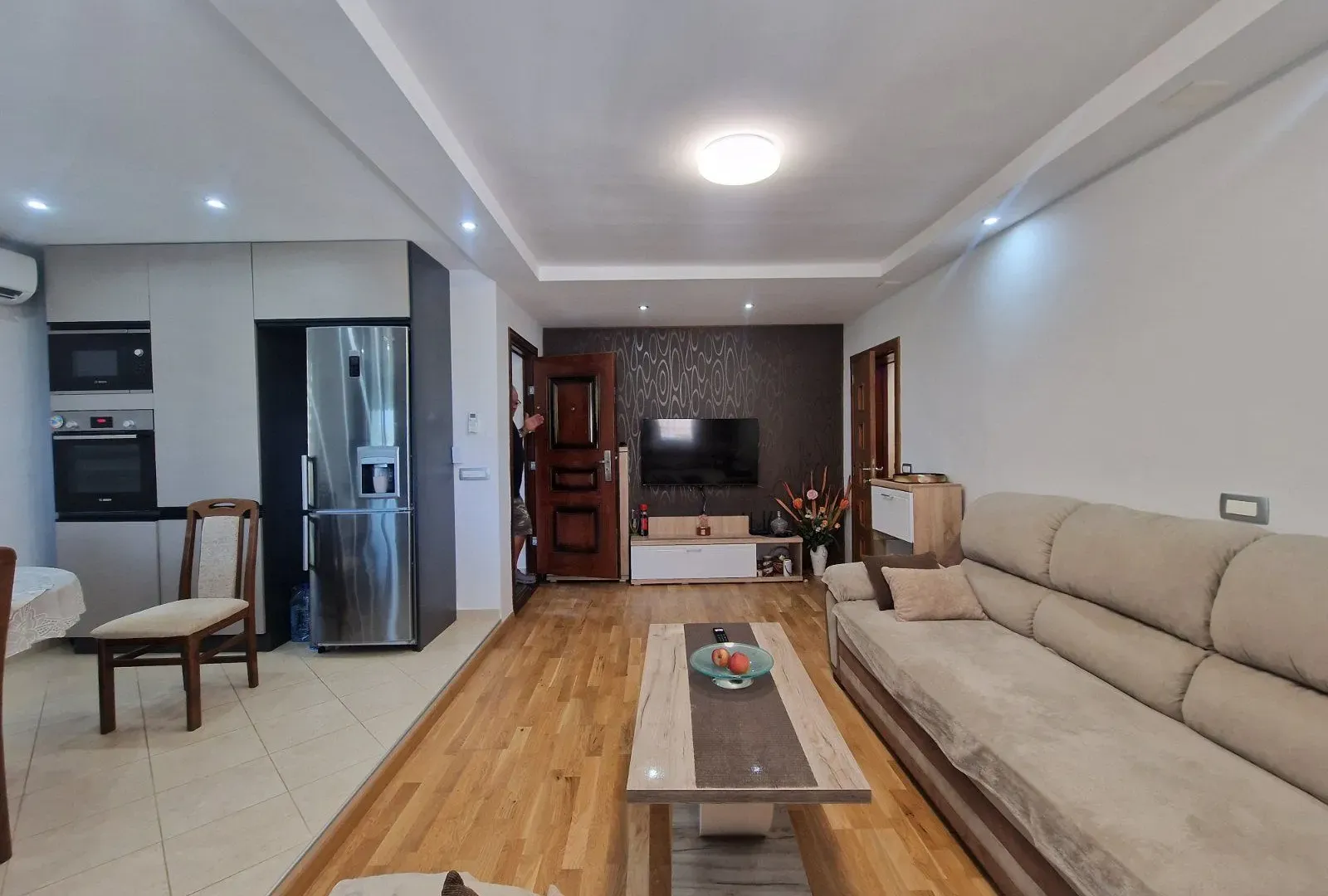 Sale, house, 590m², Tivat, Crna Gora