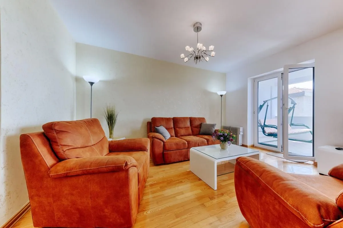 Prodaja, trosoban stan, 139m², Sveti Stefan, Budva