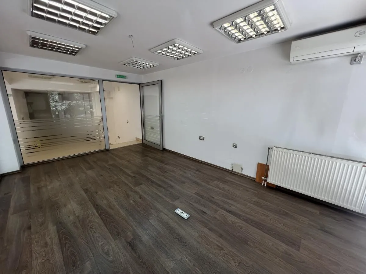 Rent, office space, 198m², Grbavica, Novi Sad Sve Podlokacije