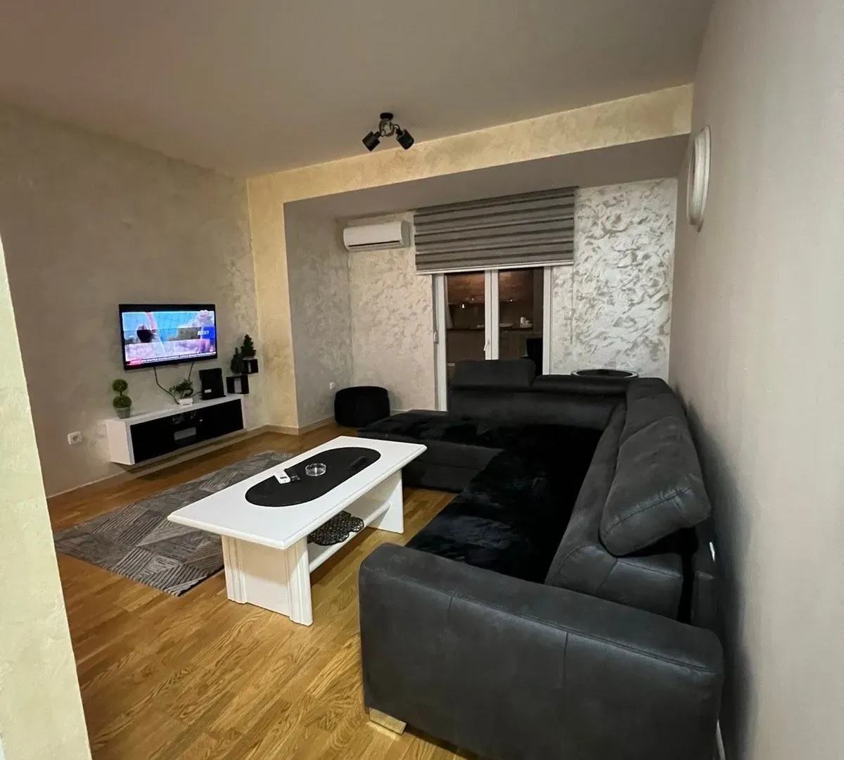 Rent, one bedroom apartment, 54m², Centar, Podgorica