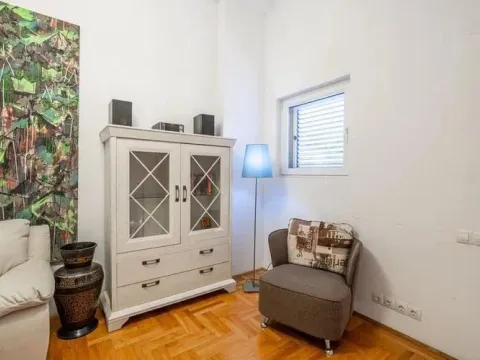 Prodaja, dvosoban stan, 98m², Budva, Crna Gora - image 14