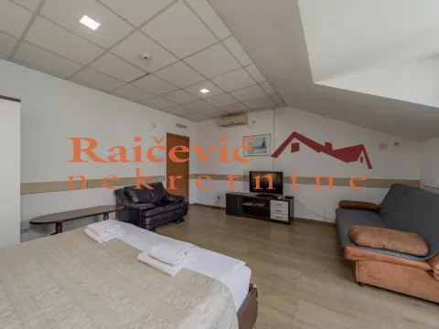 Sale, one bedroom apartment, 33m², Autokomanda, Voždovac Sve Podlokacije - image 5