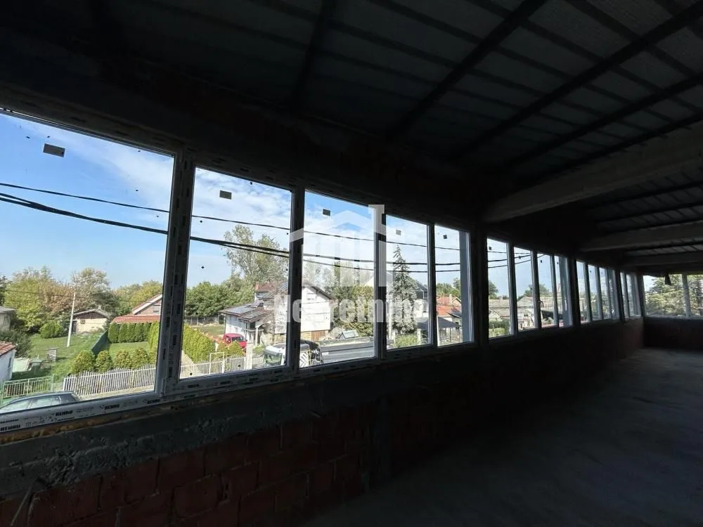 Rent, office space, 700m², Umka, Beograd