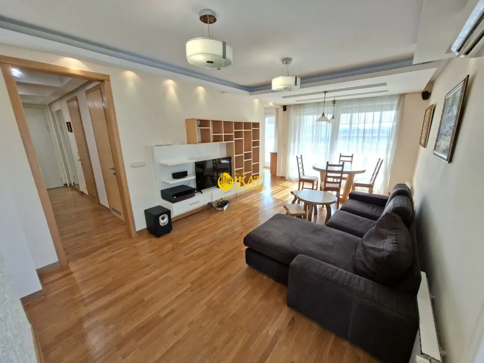 Prodaja, trosoban stan, 106m², Belvil, Beograd
