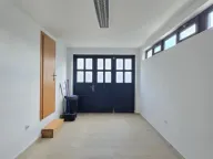 Izdavanje, kuća, 170m², Gornja Gorica, Podgorica - image 12