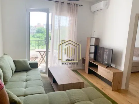 Izdavanje, jednosoban stan, 42m², Podgorica, Crna Gora