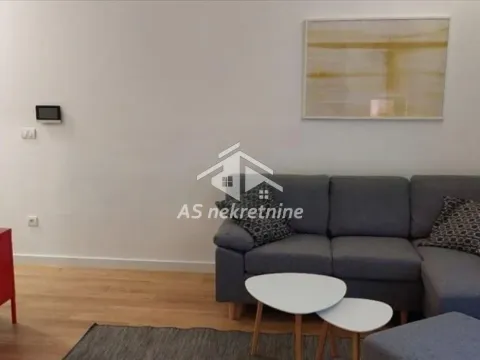 Stan in Južni Bulevar