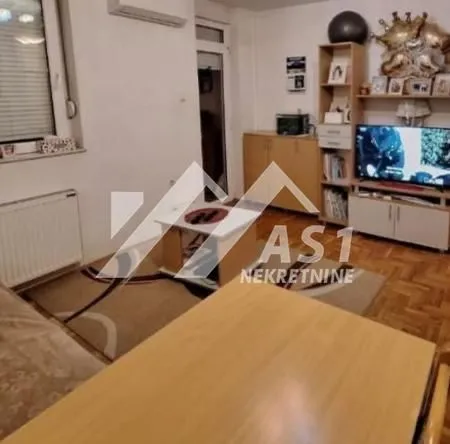 Izdavanje, stan, 26m², Bulevar patrijarha Pavla, Novi Sad Sve Podlokacije