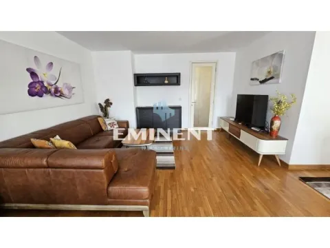 Izdavanje, četvorosoban stan, 117m², Novi Beograd Blok 67, Novi Beograd Sve Podlokacije