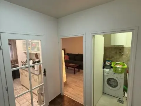 Sale, three bedroom apartment, 78m², Autokomanda, Voždovac Sve Podlokacije - image 10