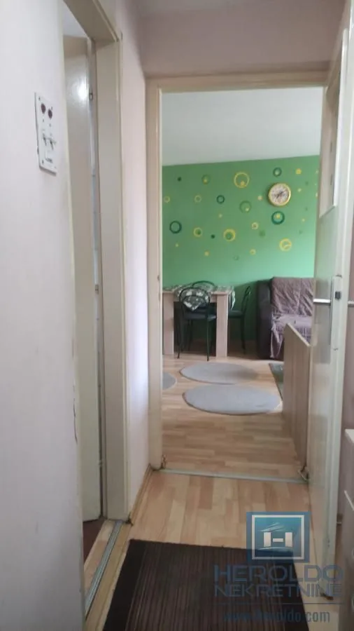 Izdavanje, garsonjera, 27m², Centar, Jagodina
