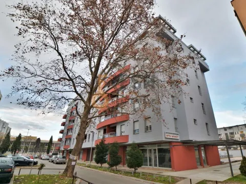 Prodaja, poslovni prostor, 184m², Preko Morače, Podgorica