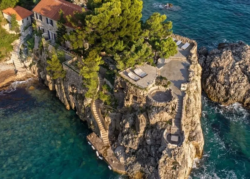 Sale, house, 200m², Reževići, Budva