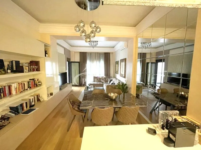 Izdavanje, dvosoban stan, 78m², Centar, Podgorica