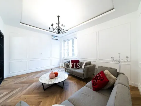 Prodaja, trosoban stan, 92m², Vračar Centar, Vračar Sve Podlokacije - image 1