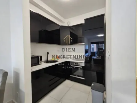 Izdavanje, dvosoban stan, 80m², Soho City, Bar - image 11