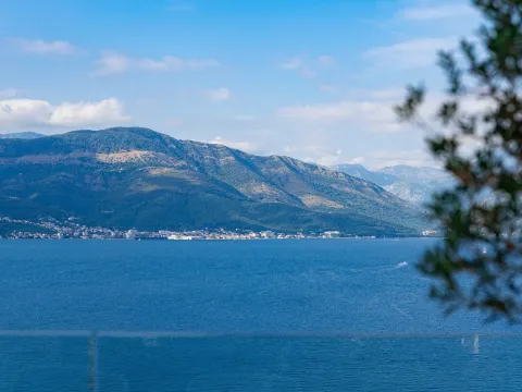 Rent, one bedroom apartment, 144m², Krašići, Tivat - image 9