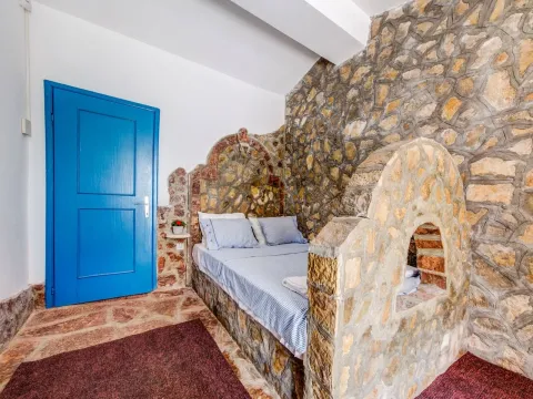 Izdavanje, kuća, 200m², Kotor, Crna Gora - image 13