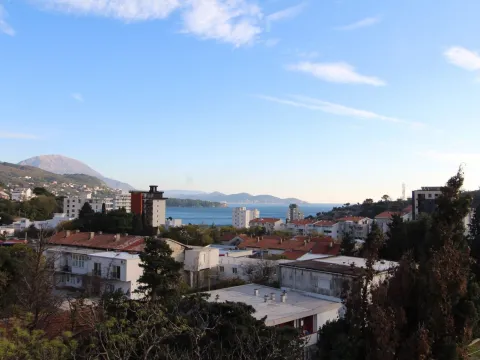 Rent, hospitality venue, 400m², Sutomore, Bar - image 5