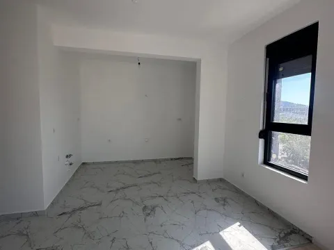 Sale, one bedroom apartment, 47m², Centar, Bar - image 5