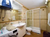 Izdavanje, jednosoban stan, 65m², Gorica C, Podgorica - image 9