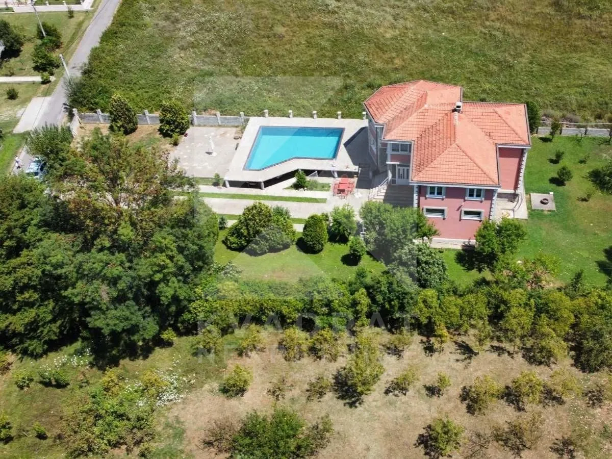 Prodaja, kuća, 350m², Kosić, Danilovgrad