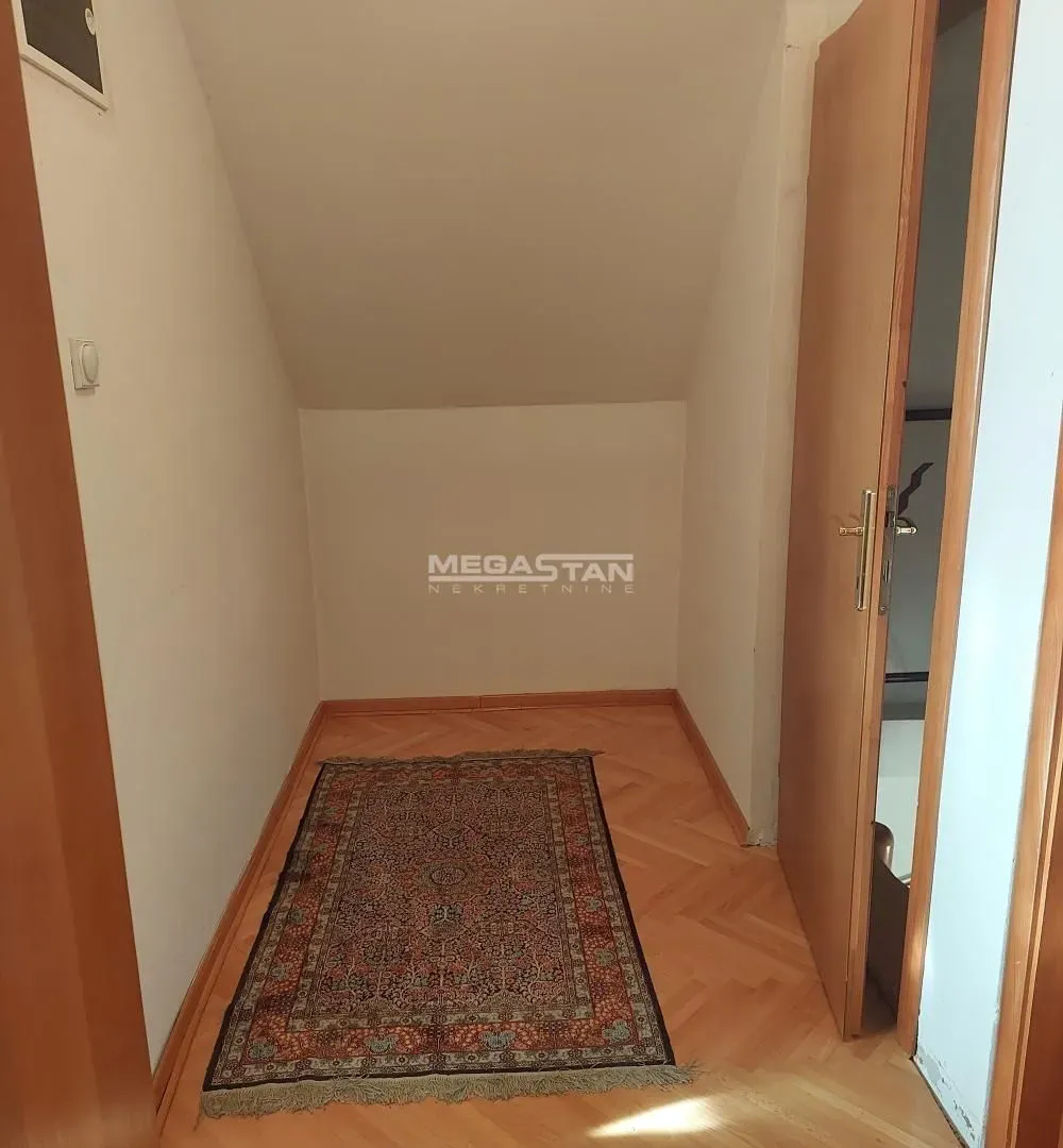 Izdavanje, kuća, 123m², Ledine, Beograd