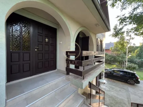 Sale, house, 254m², Beočin, Srbija - image 11