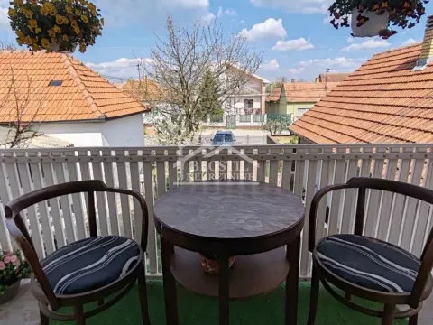 Sale, house, 221m², Ruma, Srbija - image 16