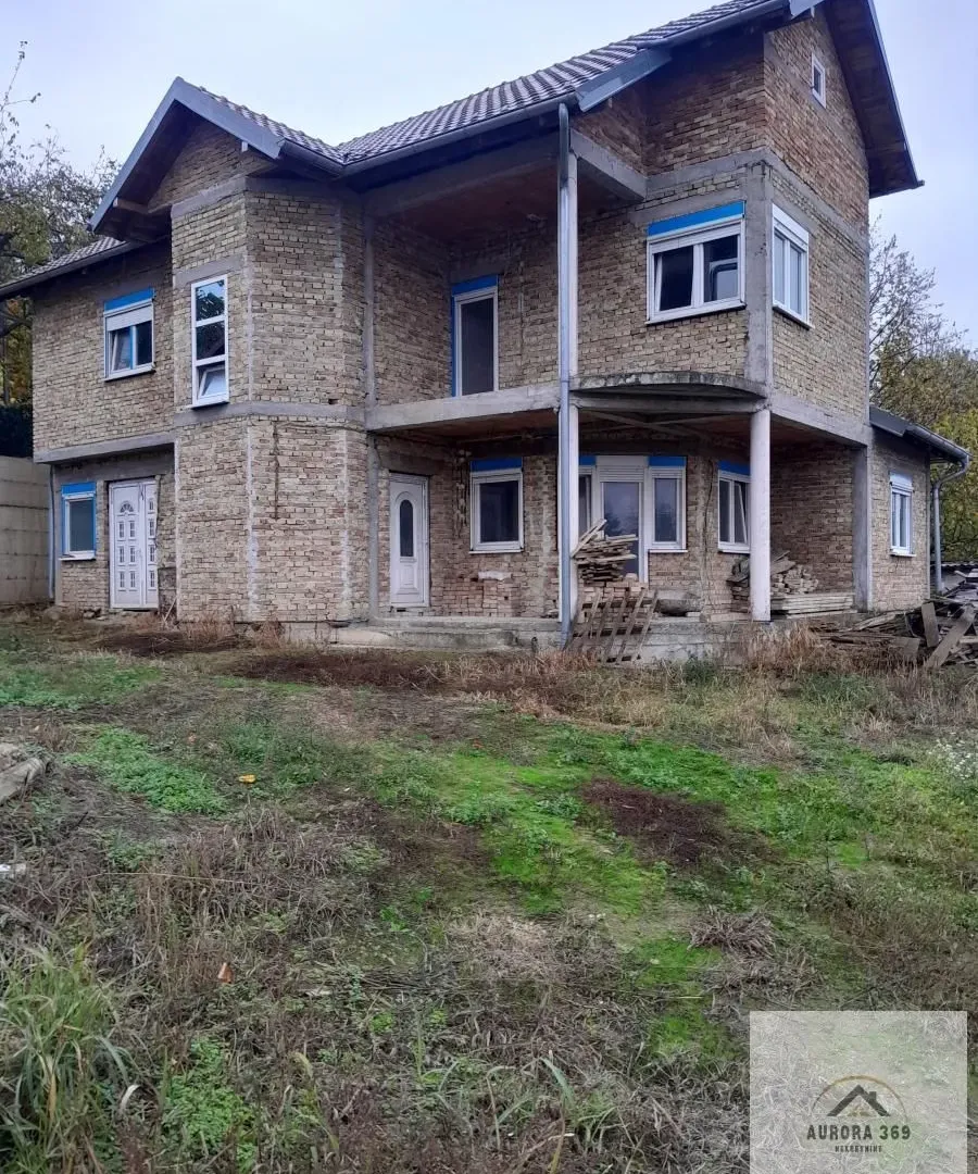 Prodaja, kuća, 138m², Sremska Kamenica, Petrovaradin