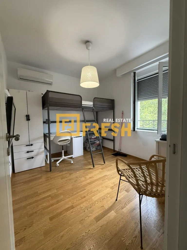 Prodaja, trosoban stan, 68m², Centar, Podgorica