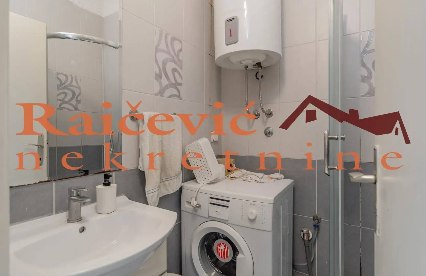 Prodaja, dvosoban stan, 50m², Lion, Zvezdara Sve Podlokacije