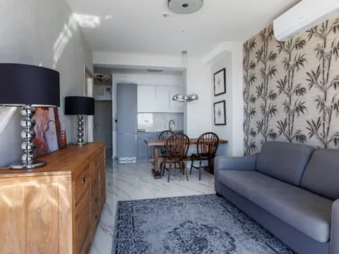 Sale, one bedroom apartment, 77m², Bečići, Budva - image 11