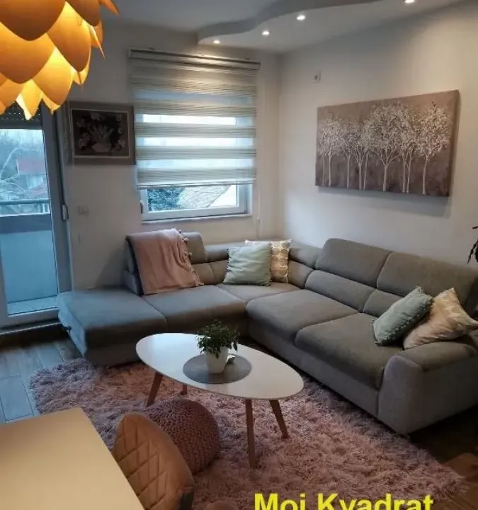 Prodaja, četvorosoban stan, 92m², Zemun Gornji Grad, Zemun Sve Podlokacije