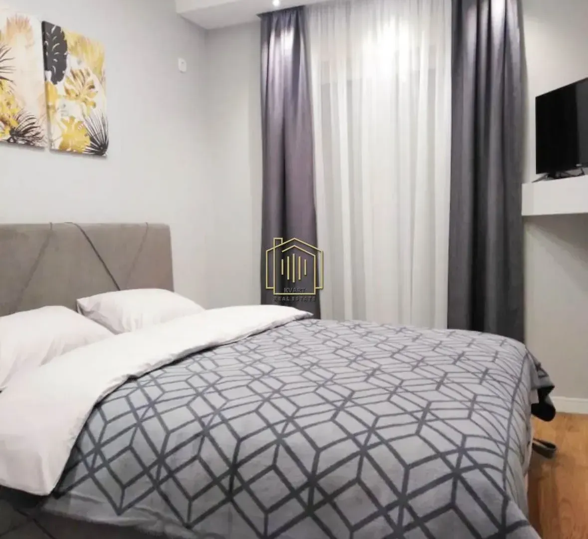 Izdavanje, jednosoban stan, 50m², Central Point, Podgorica