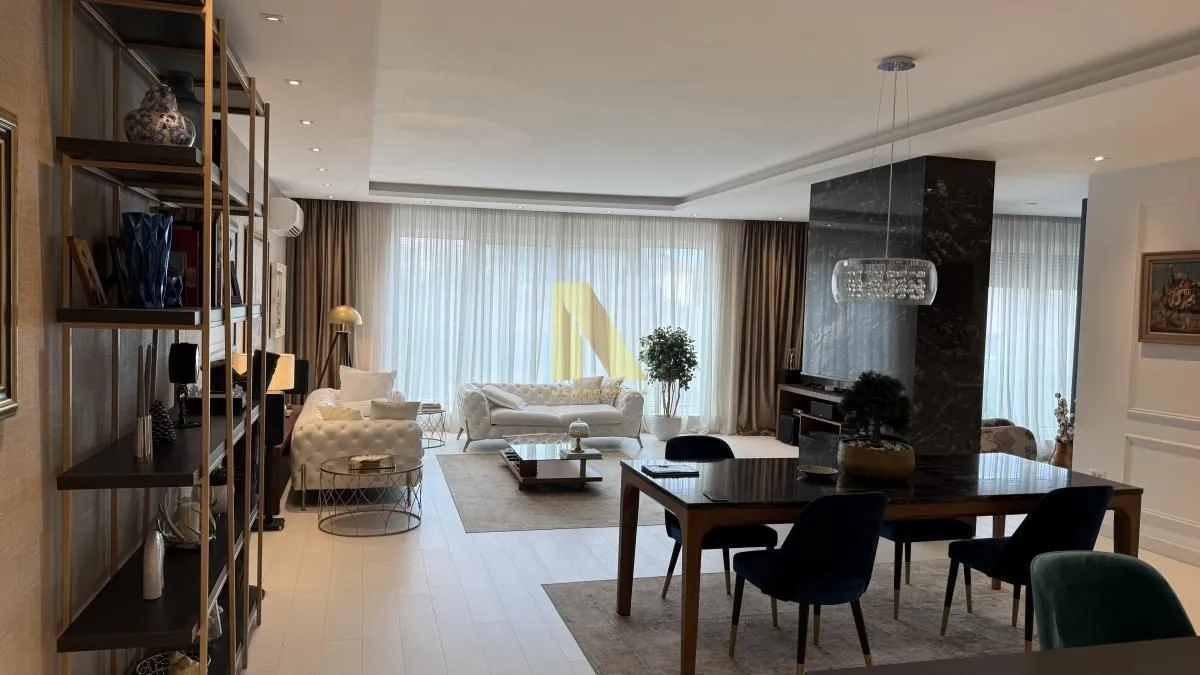 Prodaja, dvosoban stan, 124m², Savski Venac, Beograd