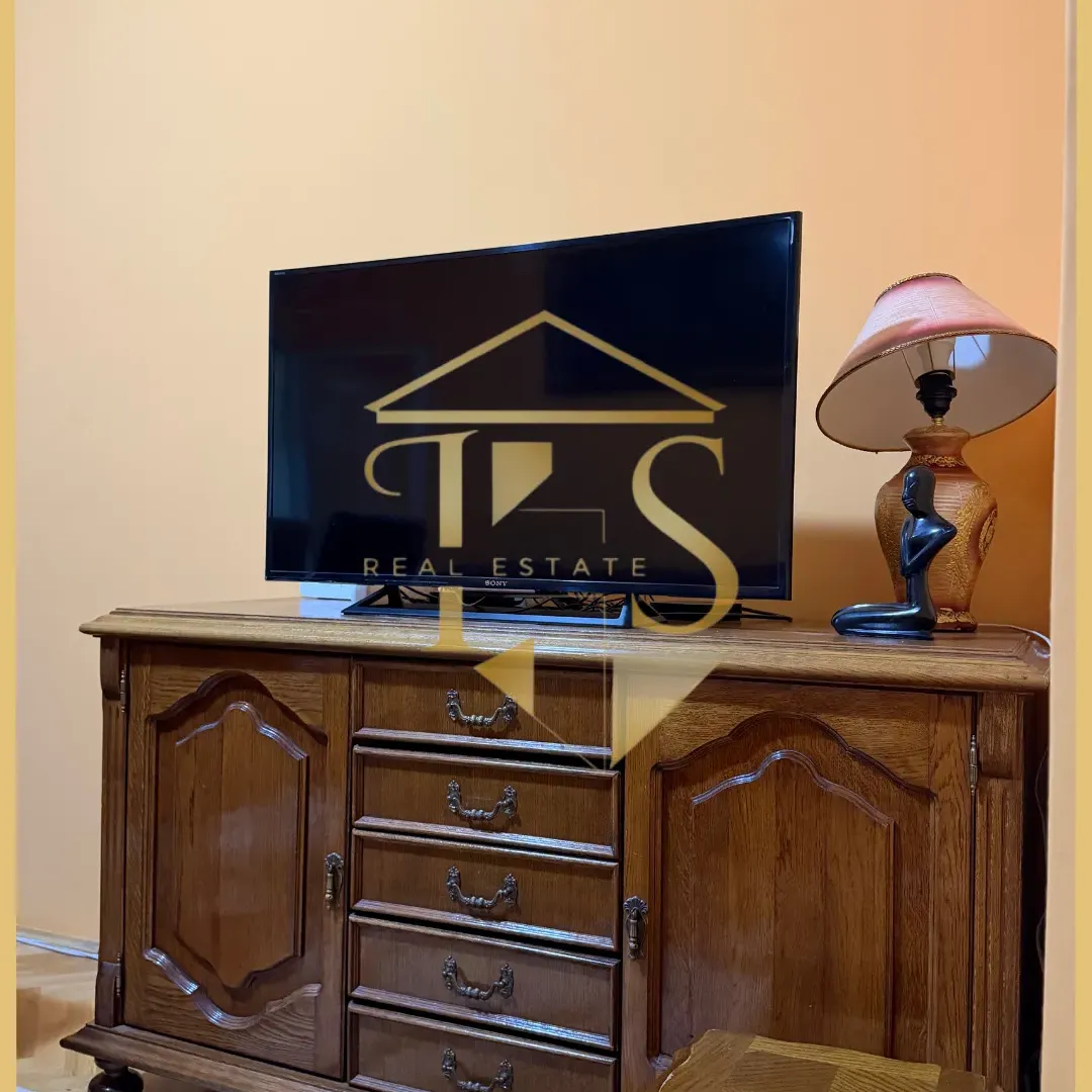 Izdavanje, dvosoban stan, 70m², Centar, Tivat - Aanzicht 2