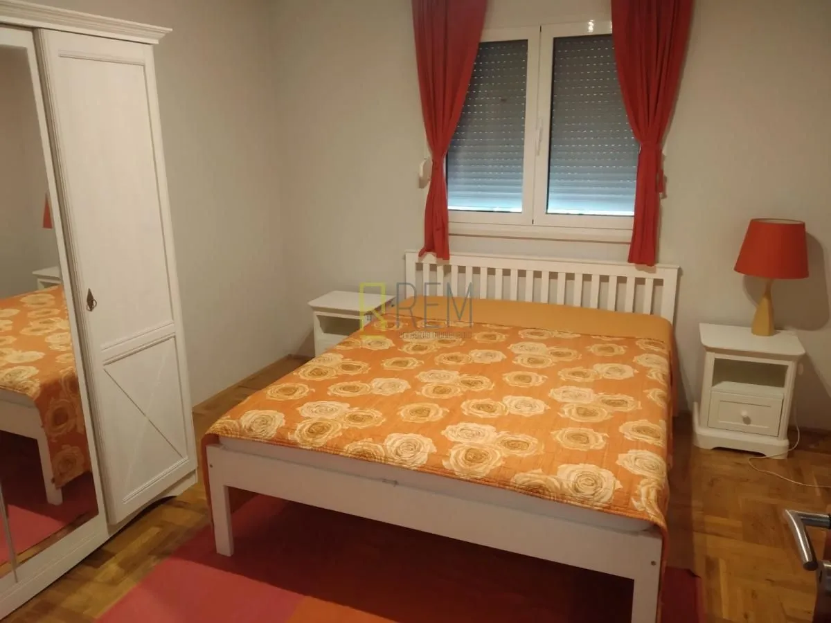 Rent, house, 190m², Tološi, Podgorica