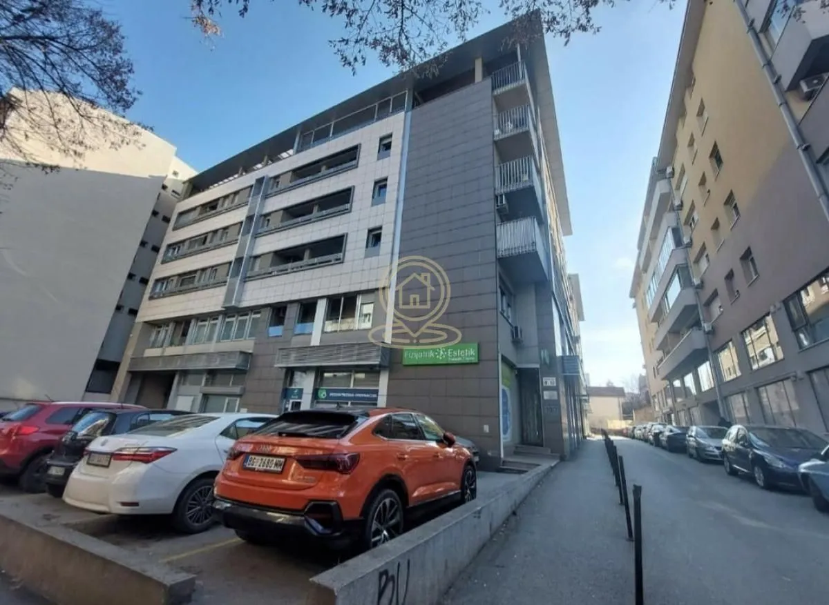 Izdavanje, dvosoban stan, 46m², Centar Sve Podlokacije, Beograd