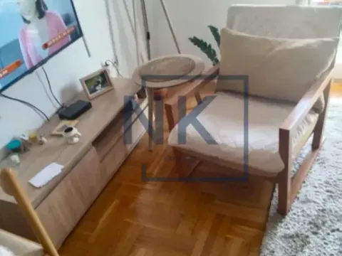 Izdavanje, garsonjera, 25m², Stari Aerodrom, Podgorica - image 5