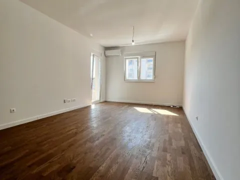 Sale, one bedroom apartment, 46m², Podgorica, Crna Gora - image 3