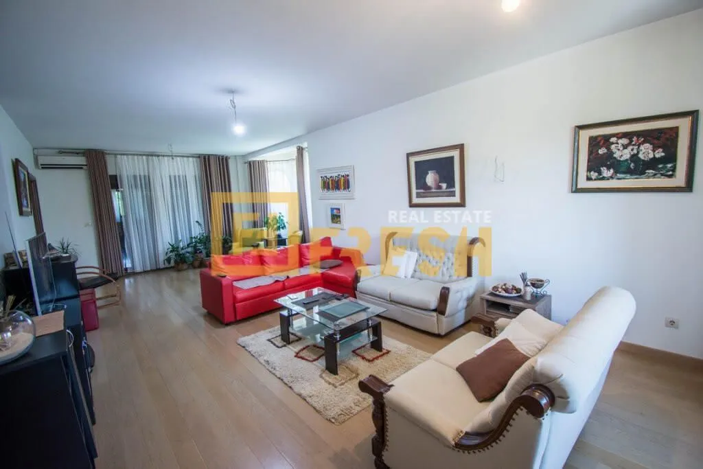 Prodaja, kuća, 253m², Zagorič, Podgorica