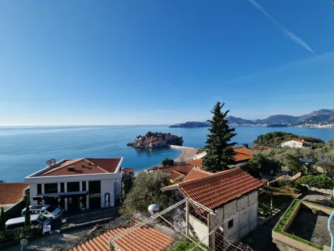 Izdavanje, trosoban stan, 100m², Budva, Crna Gora - image 19