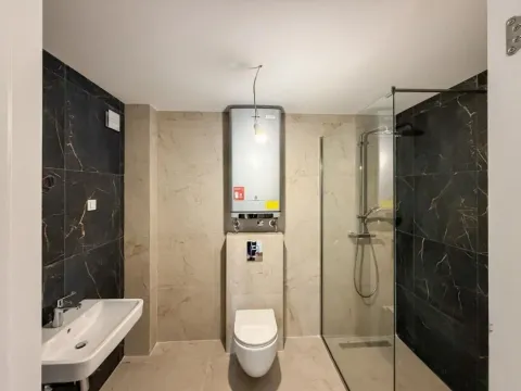 Prodaja, trosoban stan, 111m², Gorica C, Podgorica - image 9