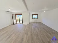 Sale, three bedroom apartment, 140m², Dobrota, Kotor - image 5