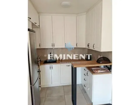 Rent, two bedroom apartment, 52m², Zemun Centar, Zemun Sve Podlokacije - image 2