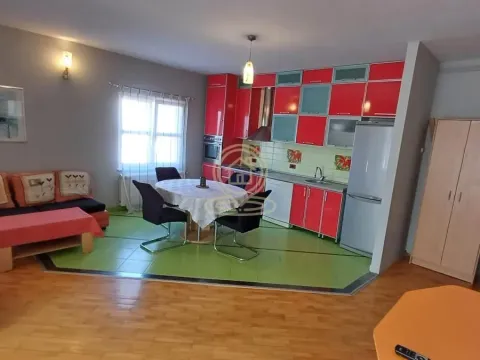 Stan in Zvezdara Sve Podlokacije